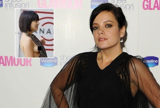 Chiếc váy hờ hững của Lily Allen chẳng hề che được bộ ngực một chút nào