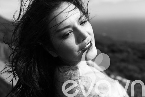 Thủ thuật cắt mí được dùng khi bị sụp mí hoặc những trường hợp một mí, mí lẩn.