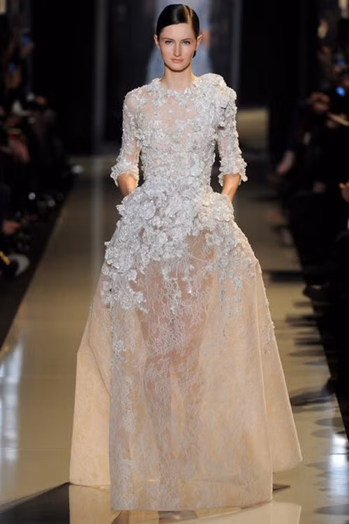 Elie Saab trở lại với những thiết kế mang đậm chất “Hollywood”