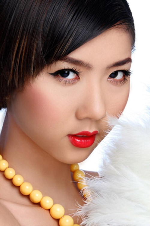 Thời bước chân vào nghề, Ngọc Quyên sở hữu một khuôn mặt bầu bĩnh, đáng yêu Thời bước chân vào nghề, Ngọc Quyên sở hữu một khuôn mặt bầu bĩnh, đáng yêu