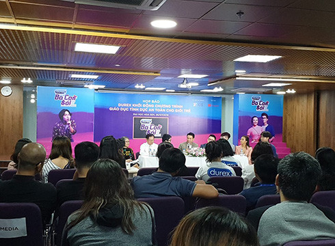 Ra mắt Chương trình “Giáo dục tình dục an toàn cho giới trẻ” tại Trường Đại học Hoa Sen (ảnh: P.L) Ra mắt Chương trình “Giáo dục tình dục an toàn cho giới trẻ” tại Trường Đại học Hoa Sen (ảnh: P.L)