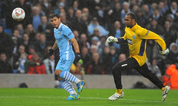 Ngay giây thứ 19, Sergio Agüero đã có bàn thắng cho đội chủ nhà