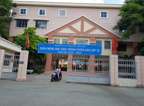Trường trung học phổ thông Nguyễn Văn Linh, quận 8, Thành phố Hồ Chí Minh (ảnh: P.L) Trường trung học phổ thông Nguyễn Văn Linh, quận 8, Thành phố Hồ Chí Minh (ảnh: P.L)
