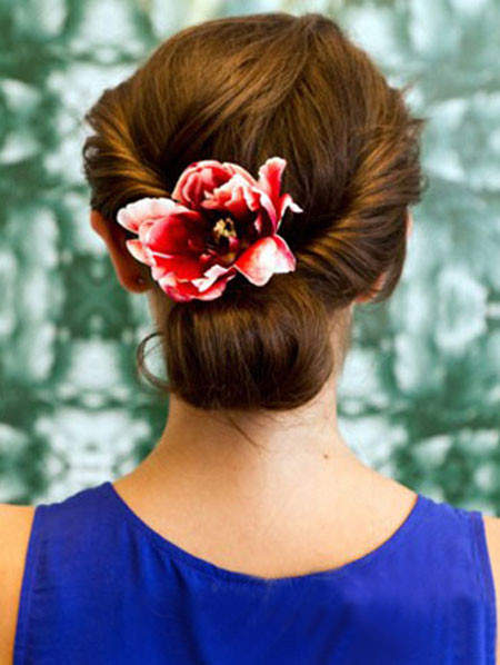 Kiểu tóc sau khi đã hoàn tất Kiểu tóc sau khi đã hoàn tất