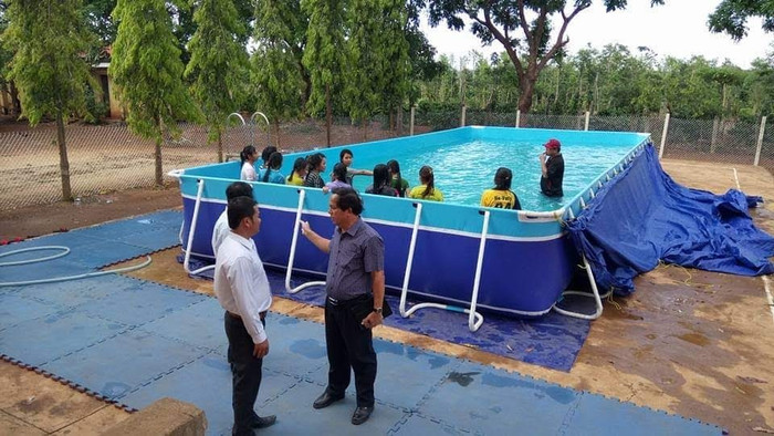 Thầy giáo Tổng phụ trách rất đa tài ảnh 1