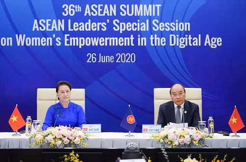 Thủ tướng Nguyễn Xuân Phúc và Chủ tịch Quốc hội Nguyễn Thị Kim Ngân chủ trì Phiên họp (Ảnh: VGP/Quang Hiếu) Thủ tướng Nguyễn Xuân Phúc và Chủ tịch Quốc hội Nguyễn Thị Kim Ngân chủ trì Phiên họp (Ảnh: VGP/Quang Hiếu)