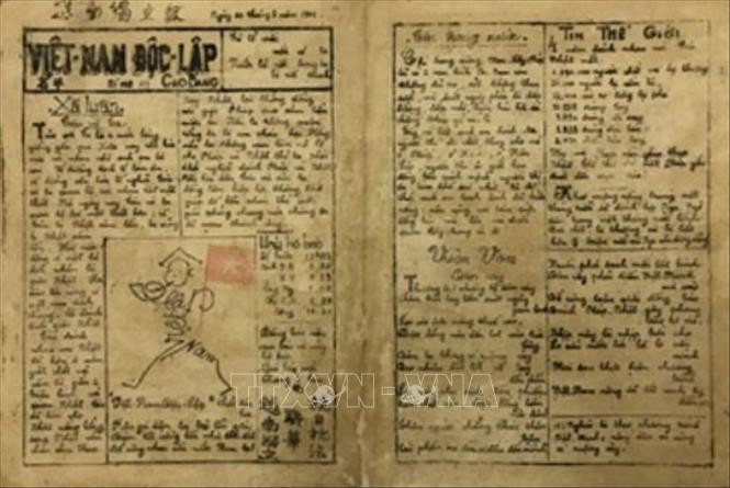 Sau gần 30 năm bôn ba ở nước ngoài, tháng 1/1941, Chủ tịch Hồ Chí Minh trở về Tổ quốc và sáng lập báo Việt Nam Độc lập (số đầu tiên được đánh số 101, ra ngày 1/8/1941) nhằm kêu gọi nhân dân đoàn kết vững bền cùng nhau cứu nước. Ảnh: Tư liệu/TTXVN phát