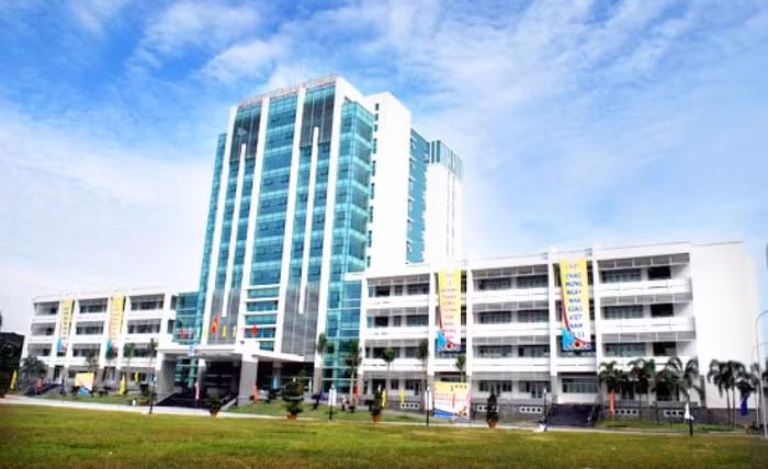 Đại học sư phạm kỹ thuật Thành phố Hồ Chí Minh (Ảnh minh họa: edu2review.com)