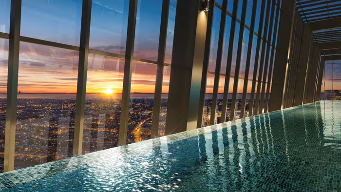 Bể bơi bốn mùa đẳng cấp, tầm nhìn panorama tại Grandeur Palace – Giảng Võ. Bể bơi bốn mùa đẳng cấp, tầm nhìn panorama tại Grandeur Palace – Giảng Võ.