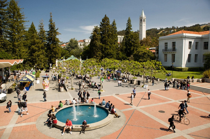 UC Berkeley luôn thu hút sinh viên UC Berkeley luôn thu hút sinh viên