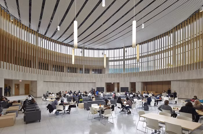 Học bổng cho sinh viên quốc tế tại Đại học Toronto ảnh 1