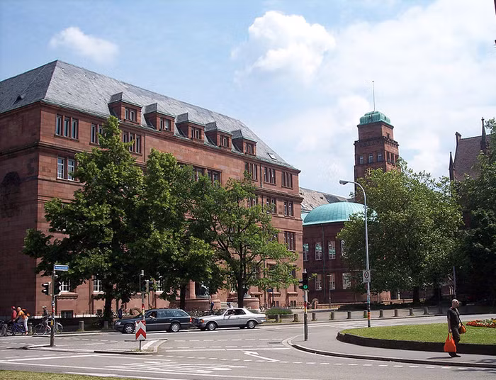 Đại học Tổng hợp Tinh tú Đức được xếp hạng Top 100 thế giới ảnh 7