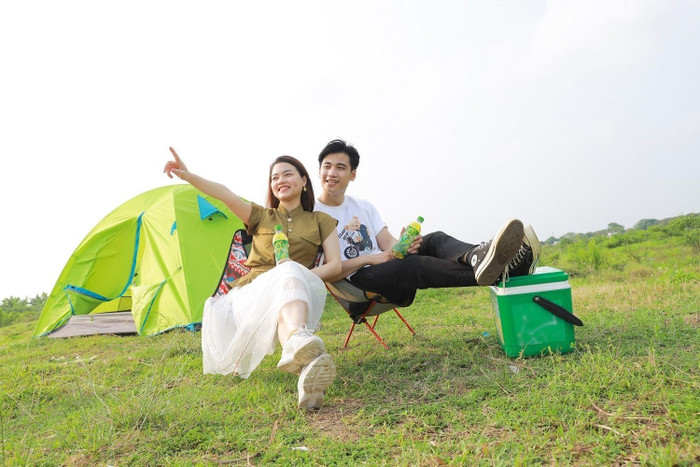 Trước những áp lực của công việc và thời tiết nắng nóng, nhiều người trẻ tìm về với thiên nhiên, thư thái thưởng thức những chai Trà Xanh Không Độ để xua tan căng thẳng mệt mỏi, giải nhiệt cuộc sống . Trước những áp lực của công việc và thời tiết nắng nóng, nhiều người trẻ tìm về với thiên nhiên, thư thái thưởng thức những chai Trà Xanh Không Độ để xua tan căng thẳng mệt mỏi, giải nhiệt cuộc sống .