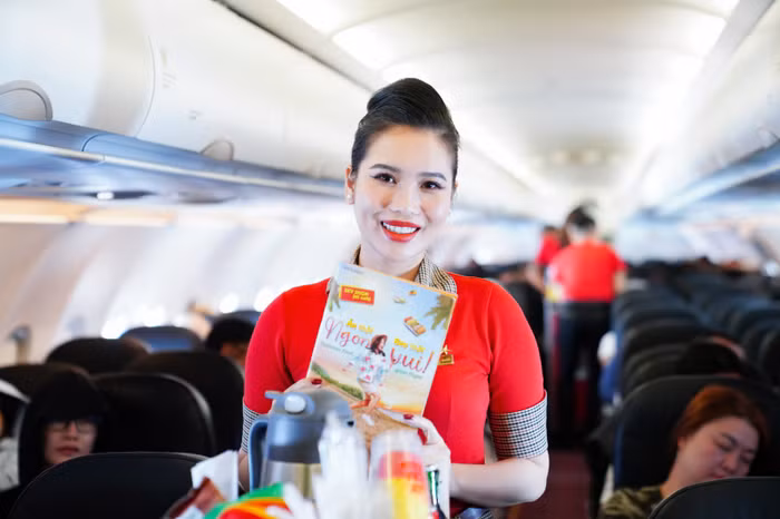 Vietjet cabin crew.jpg
