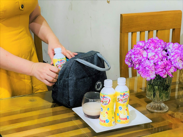 Sữa đậu nành Number 1 Soya Canxi giúp bữa sáng trở nên đơn giản, dinh dưỡng và hấp dẫn hơn. IMG_8340.jpeg