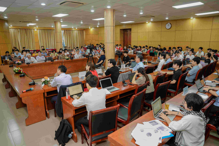 Tọa đàm “Hệ thống bán dẫn tiên tiến cho thế giới bền vững” trong khuôn khổ sự kiện InnovaConnect (chiều ngày 17/4) thu hút hơn 100 người tham dự. A1-7.jpg
