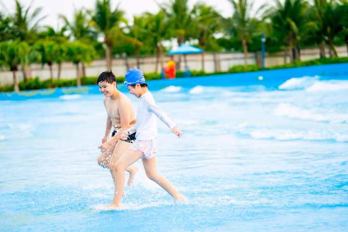 Công viên nước Lốc Xoáy có 3 phân khu phù hợp với mọi lứa tuổi.