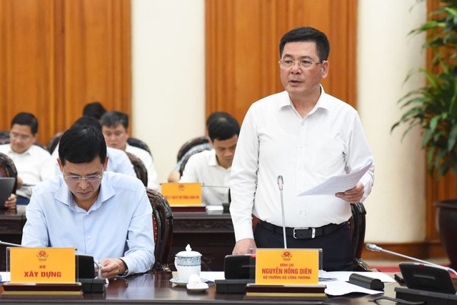 Bộ trưởng Bộ Công Thương Nguyễn Hồng Diên phát biểu tại cuộc họp. Ảnh: VGP/Nhật Bắc Bộ trưởng Bộ Công Thương Nguyễn Hồng Diên phát biểu tại cuộc họp. Ảnh: VGP/Nhật Bắc