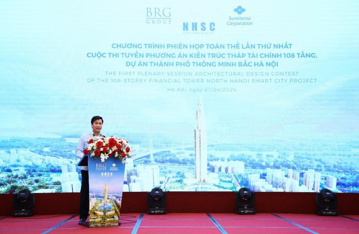 Tiến sĩ Nguyễn Tường Văn, Thứ trưởng Bộ Xây dựng phát biểu tại phiên họp. Tiến sĩ Nguyễn Tường Văn, Thứ trưởng Bộ Xây dựng phát biểu tại phiên họp.