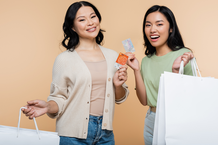 Vô vàn ưu đãi hoàn tiền đang chờ đợi khách hàng chi tiêu bằng thẻ tín dụng quốc tế SHB. Ảnh 1.png