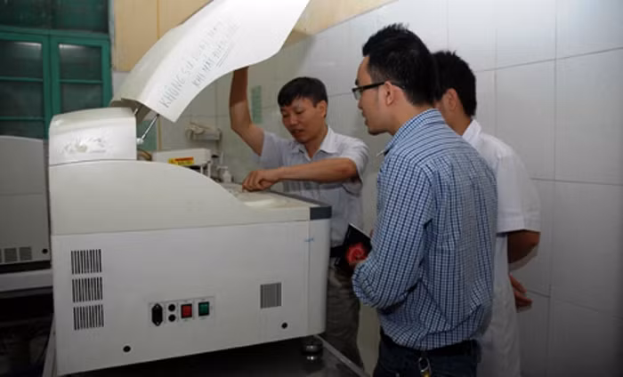 Đoàn kiểm tra của Sở Y tế Hà Nội kiểm tra máy xét nghiệm tại BV huyện Hoài Đức sáng 29/7 Đoàn kiểm tra của Sở Y tế Hà Nội kiểm tra máy xét nghiệm tại BV huyện Hoài Đức sáng 29/7