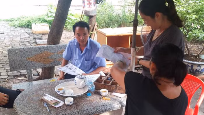 Tính mạng cả ngàn dân tái định cư đang bị treo trên thang máy hỏng ảnh 1 Tính mạng cả ngàn dân tái định cư đang bị treo trên thang máy hỏng ảnh 1