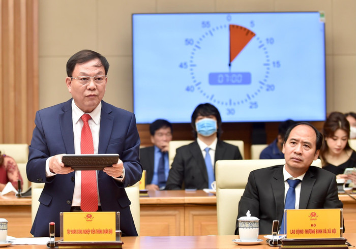 Ông Lê Đăng Dũng, Quyền Chủ tịch kiêm Tổng giám đốc Tập đoàn Công nghiệp – Viễn thông Quân đội (Viettel): Chính phủ đã tạo ra một môi trường kinh doanh thuận lợi, doanh nghiệp có cơ hội để thực hiện sứ mệnh của mình. Ảnh: VGP/Nhật Bắc Ông Lê Đăng Dũng, Quyền Chủ tịch kiêm Tổng giám đốc Tập đoàn Công nghiệp – Viễn thông Quân đội (Viettel): Chính phủ đã tạo ra một môi trường kinh doanh thuận lợi, doanh nghiệp có cơ hội để thực hiện sứ mệnh của mình. Ảnh: VGP/Nhật Bắc