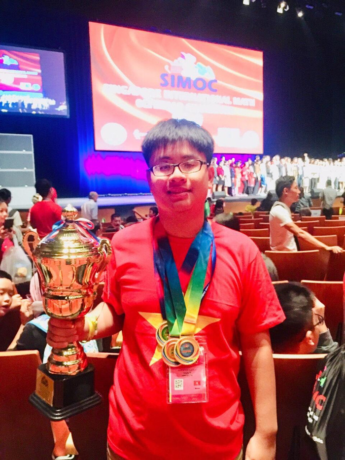 Phan Huỳnh Tuấn Kiệt đạt Cúp vô địch cá nhân SIMOC Singapore 2019. Ảnh: Nhân vật cung cấp