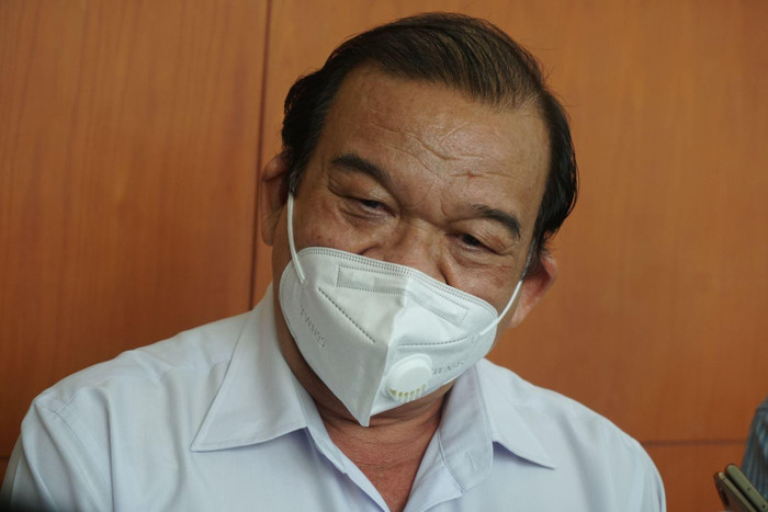 Ông Lê Minh Tấn, Giám đốc Sở Lao động Thương binh và Xã hội Thành phố Hồ Chí Minh trả lời báo chí vào trưa ngày 19/10. (Ảnh: Baotintuc.vn) Ông Lê Minh Tấn, Giám đốc Sở Lao động Thương binh và Xã hội Thành phố Hồ Chí Minh trả lời báo chí vào trưa ngày 19/10. (Ảnh: Baotintuc.vn)