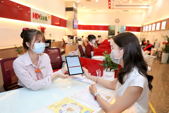 eDrawdown là một trong những ứng dụng thuộc bộ công cụ số toàn diện eCMB của HDBank dành cho khách hàng doanh nghiệp.