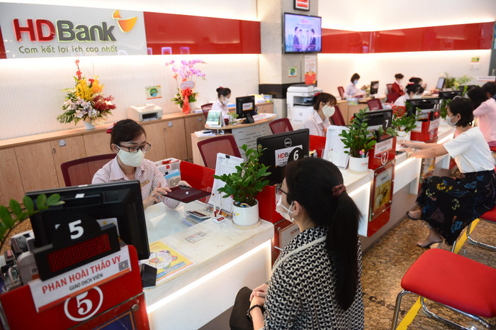 Hình ảnh giao dịch tại HDBank Hình ảnh giao dịch tại HDBank