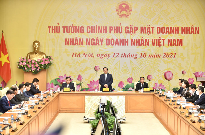 Ngày doanh nhân Việt Nam năm nay được kỷ niệm trong bối cảnh khác với mọi năm, chúng ta phòng chống đại dịch trên phạm vi cả nước. Ảnh VGP/Nhật Bắc Ngày doanh nhân Việt Nam năm nay được kỷ niệm trong bối cảnh khác với mọi năm, chúng ta phòng chống đại dịch trên phạm vi cả nước. Ảnh VGP/Nhật Bắc