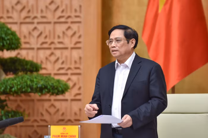 Thủ tướng nhấn mạnh “tình đồng chí, nghĩa đồng bào rất quan trọng trong những thời khắc khó khăn”. Ảnh: VGP/Nhật Bắc