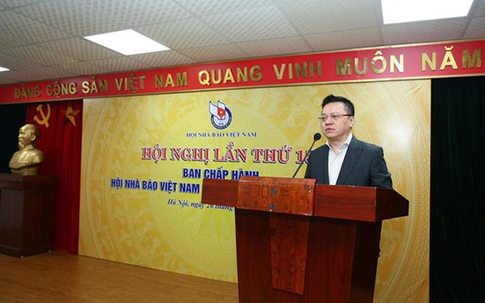 Tân Chủ tịch Hội Nhà báo Việt Nam Lê Quốc Minh phát biểu tại hội nghị. (Ảnh: TTXVN)