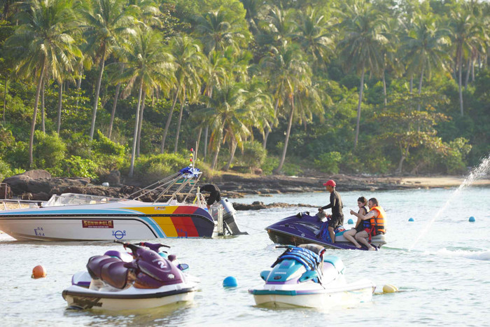 Hộ chiếu vắc-xin được kỳ vọng sẽ hồi sinh du lịch tại Phú Quốc (Ảnh chụp tại khu thể thao biển thuộc tổ hợp Sun World Hon Thom Nature Park năm 2019)