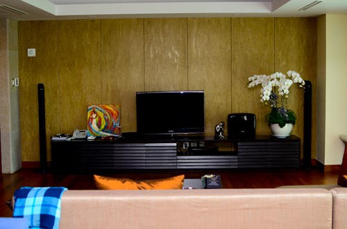 Theo tìm hiểu, căn hộ hơn 200m2 này được vợ chồng Thu Minh thuê với giá đắt đỏ, 200 triệu đồng/một tháng. Theo tìm hiểu, căn hộ hơn 200m2 này được vợ chồng Thu Minh thuê với giá đắt đỏ, 200 triệu đồng/một tháng.