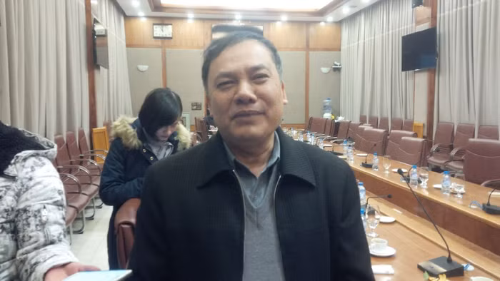 Ông Chu Minh Tộ cho biết, chủ yếu người mang sổ bảo hiểm xã hội đi cầm cố rơi vào các khu công nghiệp và thiếu hiểu biết về pháp luật. Ảnh: Vũ Phương.