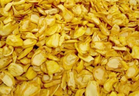 Ăn nhiều trái cây sấy khô cũng khiến cho lượng đường trong máu tăng lên. ảnh: heath.