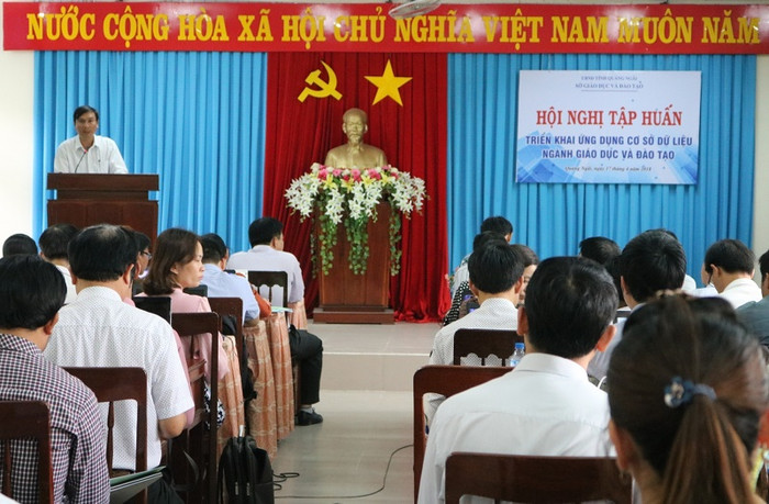 Quang cảnh Hội nghị tập huấn triển khai ứng dựng cơ sở dữ liệu ngành giáo dục và đào tạo tại Quảng Ngãi. Quang cảnh Hội nghị tập huấn triển khai ứng dựng cơ sở dữ liệu ngành giáo dục và đào tạo tại Quảng Ngãi.