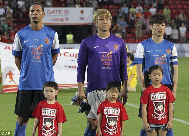 Ferdinand và Park Ji-sung Ferdinand và Park Ji-sung