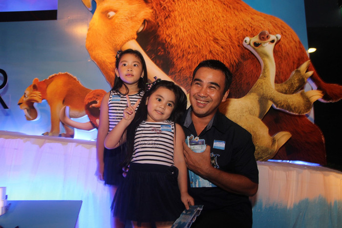 3 bố con Quyền Linh. 3 bố con Quyền Linh.