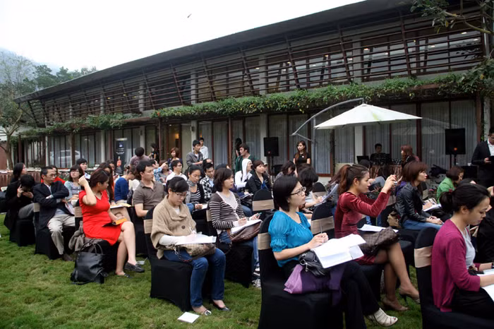 Xem tiếp: Ngỡ ngàng ngắm vườn cây, ao cá, chuồng gà nhà ca sỹ Mỹ Linh // Thành Chương 'đánh liều' kể chuyện '3 chìm 4 nổi' của Mỹ Linh