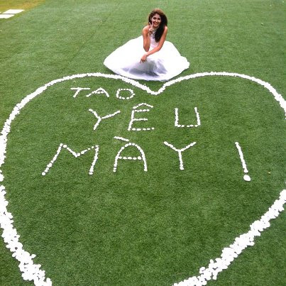 Bức hình gây sốt cư dân mạng của Andrea.