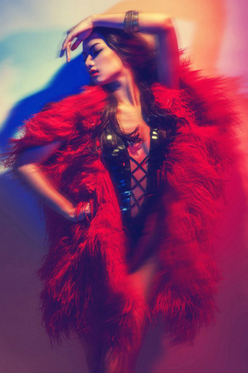 Dù vậy, công chúng vẫn khó mà mở lòng được với một trong những cô nàng "thị phi" nhất showbiz như Hồng Quế. Dù vậy, công chúng vẫn khó mà mở lòng được với một trong những cô nàng "thị phi" nhất showbiz như Hồng Quế.