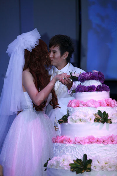 Hotgirl Diễm Hà (vợ của Lý Hải) và chiếc nhẫn đính kim cương nổi bật Hotgirl Diễm Hà (vợ của Lý Hải) và chiếc nhẫn đính kim cương nổi bật