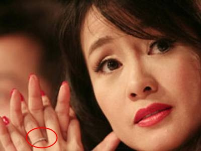 'Vòng tròn tình yêu' tinh tế và thanh nhã của cô bống Hồng Nhung 'Vòng tròn tình yêu' tinh tế và thanh nhã của cô bống Hồng Nhung