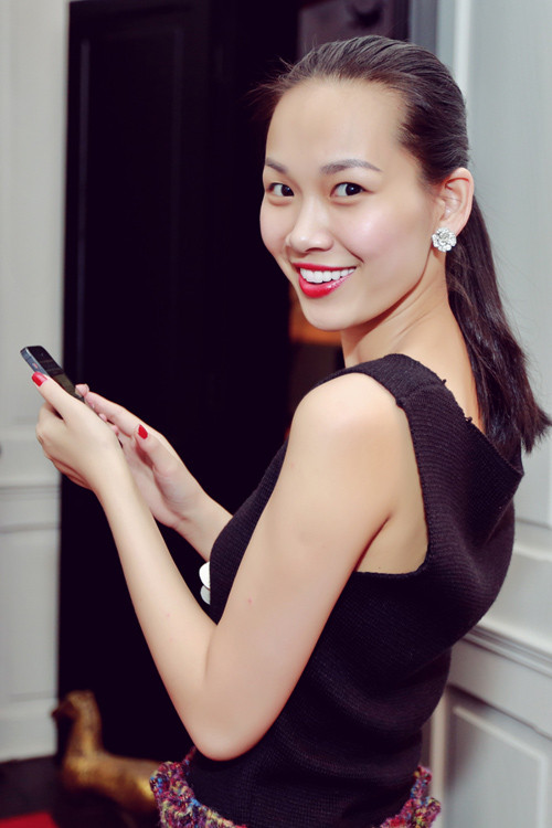 Tống Diệu Hằng nổi bật ở đêm tiệc. Tống Diệu Hằng nổi bật ở đêm tiệc.