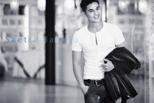 Cùng với cô bạn gái Andrea, Baggio vẫn đang là chủ đề hot, nhận được sự quan tâm đặc biệt của giới trẻ. Cùng với cô bạn gái Andrea, Baggio vẫn đang là chủ đề hot, nhận được sự quan tâm đặc biệt của giới trẻ.