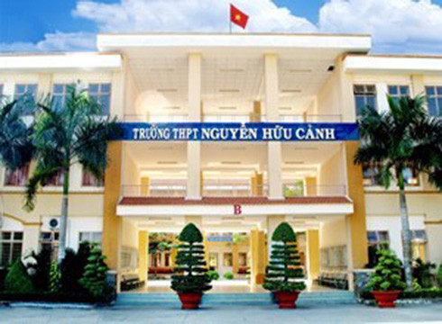 Trường trung học phổ thông Nguyễn Hữu Cảnh, quận Bình Tân, Thành phố Hồ Chí Minh (ảnh: website trường) Trường trung học phổ thông Nguyễn Hữu Cảnh, quận Bình Tân, Thành phố Hồ Chí Minh (ảnh: website trường)