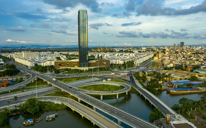 Bộ mặt giao thông và đô thị thành phố Hải Phòng ngày càng phát triển khang trang, hiện đại, đồng bộ và văn minh hơn.